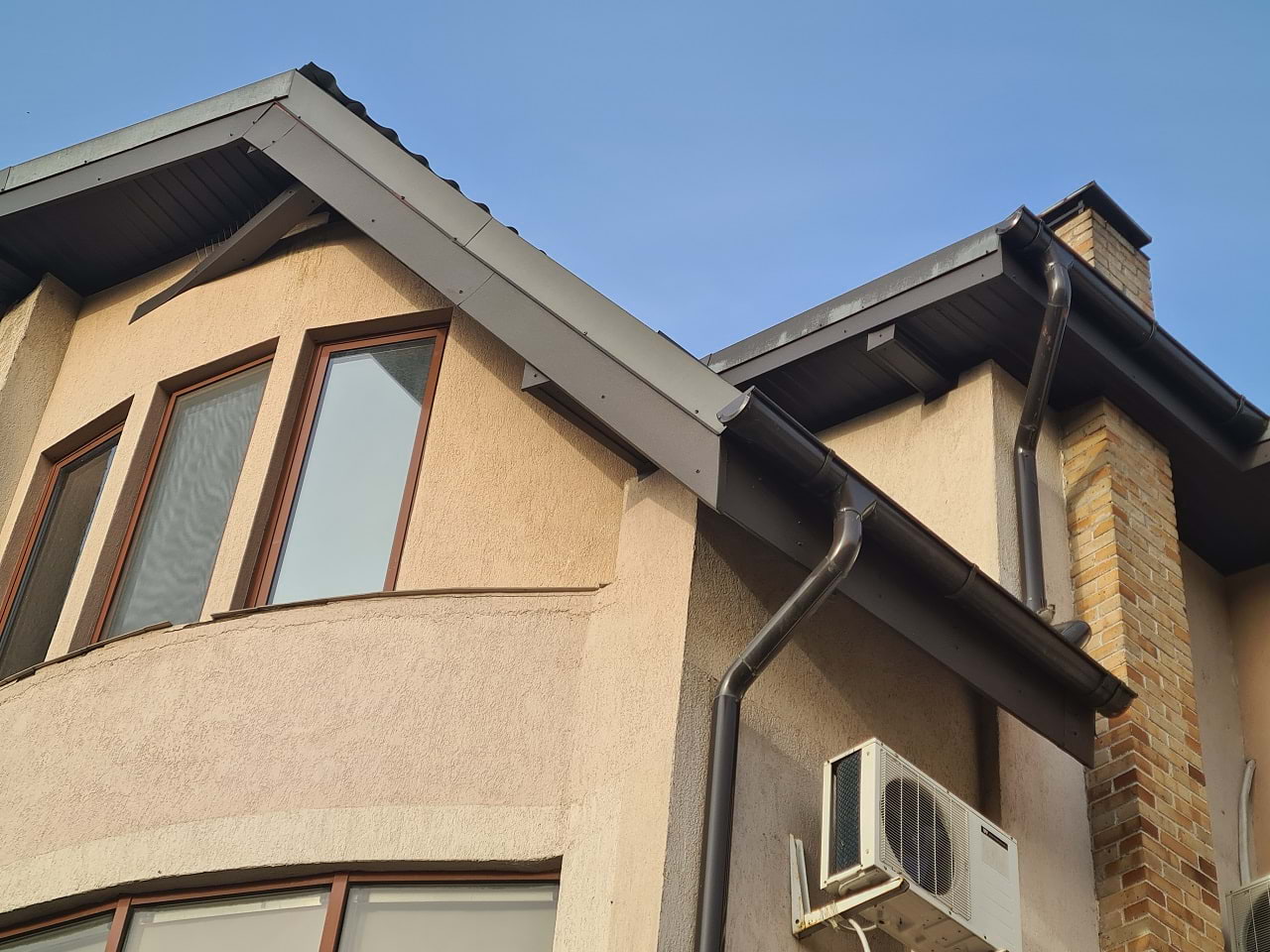 Montare sageac si pazie metalica